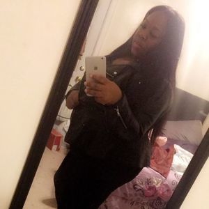 Meet your Posher, Kelli